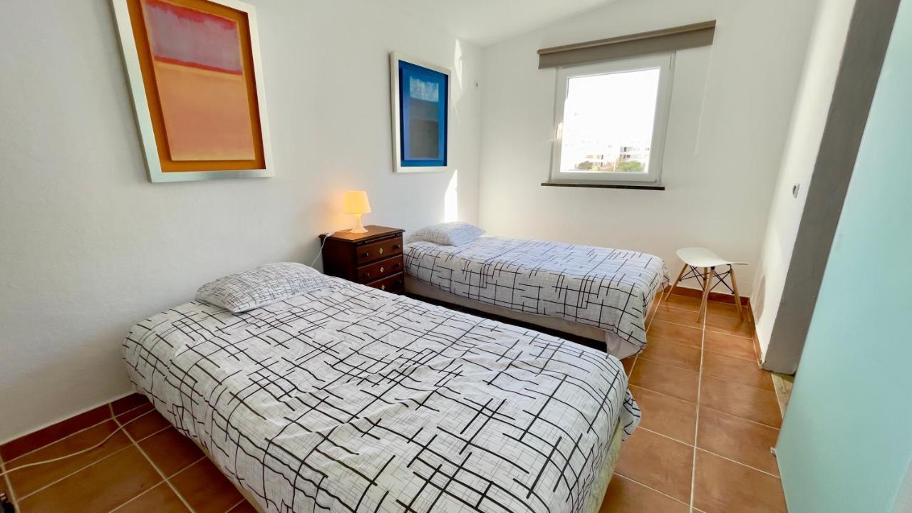 Apartamento T2 Com Terraco Grande Apartment Куартейра Екстериор снимка