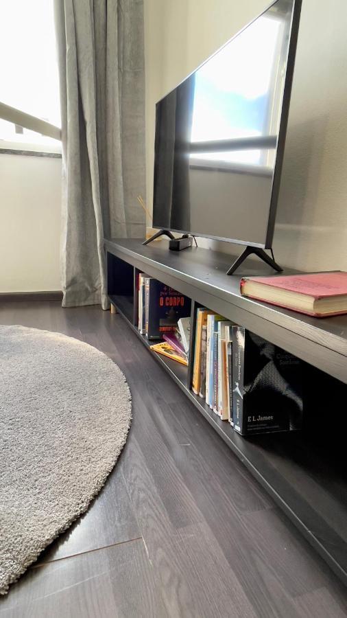 Apartamento T2 Com Terraco Grande Apartment Куартейра Екстериор снимка